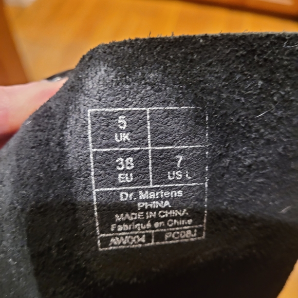 Women's Dr Marten discontinued PHINA Distressed Motorcycle Boots - Picture 3 of 6